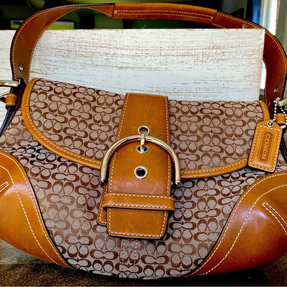 Vintage Dark brown leather/cloth COACH should purse.